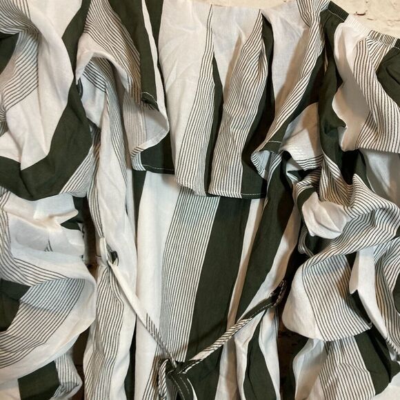 Hot & Delicious Dress Womens Medium Green Striped Ruffle Balloon Sleeve Boho - Picture 9 of 13